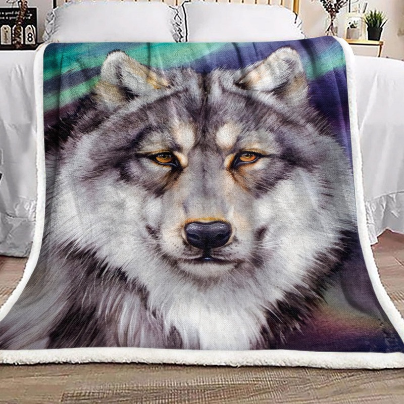Wolf ML0411255F Sherpa Fleece Blanket