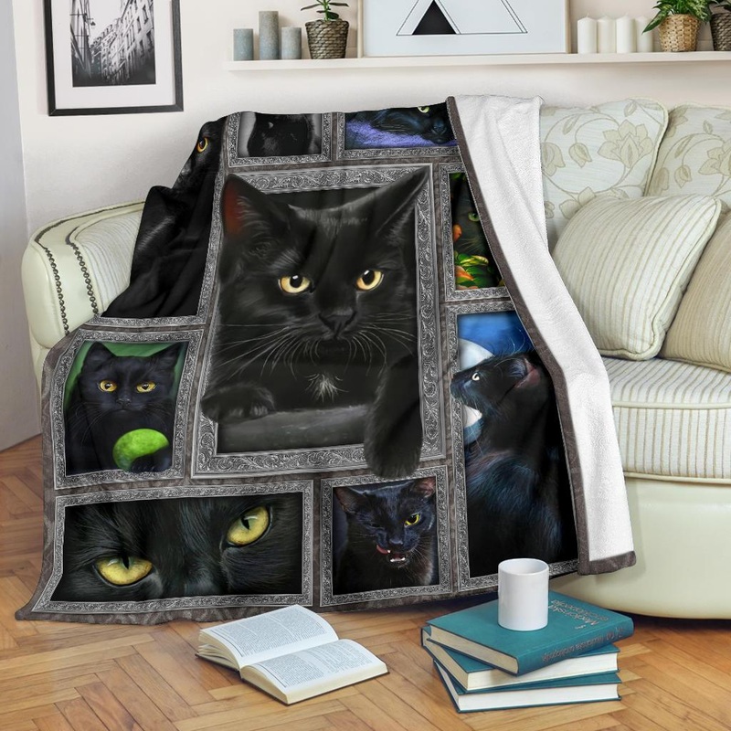 Black Cat CLM3010038S Sherpa Fleece Blanket