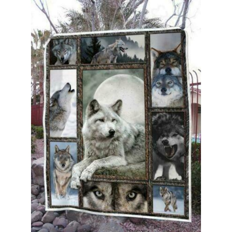 Wolf And The Moon CLM1110201S Sherpa Fleece Blanket