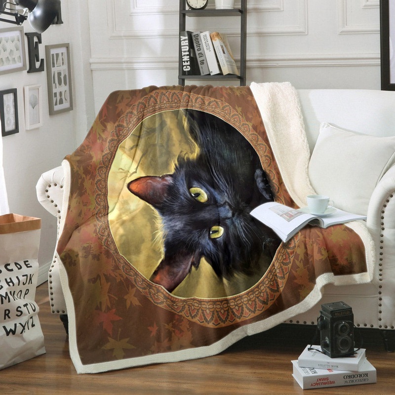 Black Cat TN0709010TM Sherpa Fleece Blanket