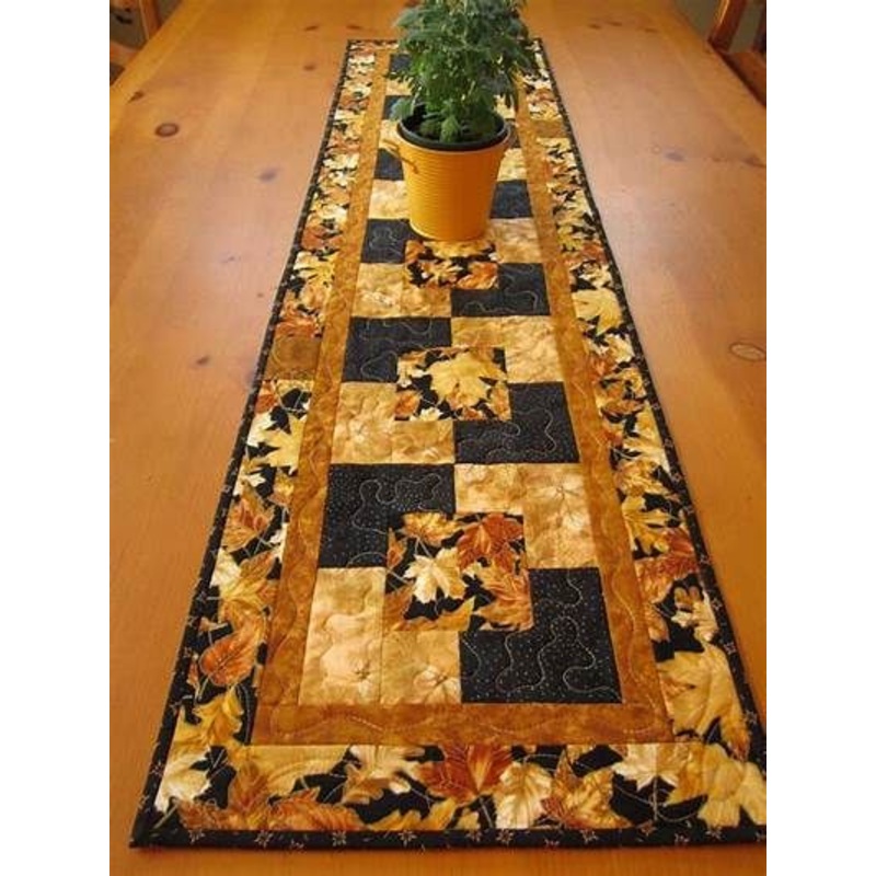 Autumn Leaves CLA16112355 Quilted Table Runner