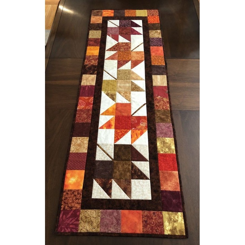 Autumn Leaves CLA16112358 Quilted Table Runner