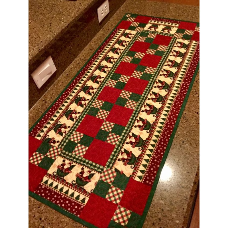 Christmas Santa CLA20112359 Quilted Table Runner