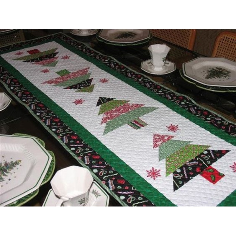Christmas Tree CLA20112357 Quilted Table Runner