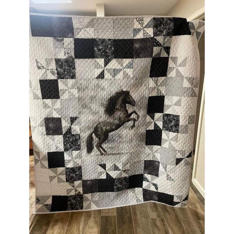 Horse CLA20112341 Quilt Blanket
