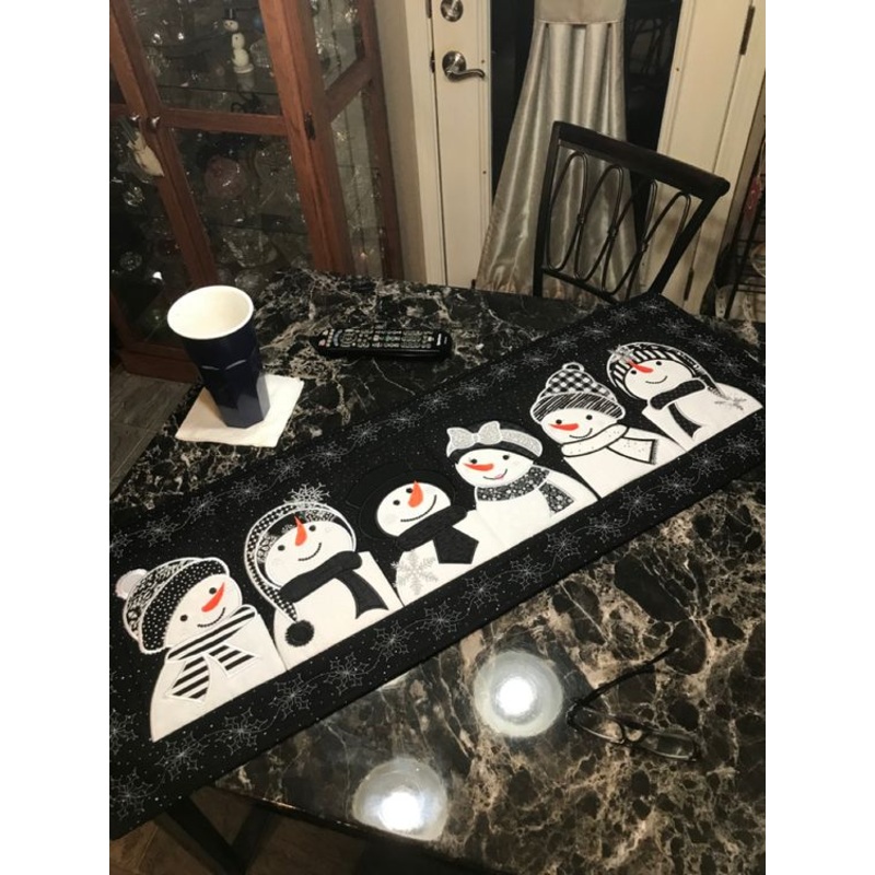 Snowman CLA20112363 Quilted Table Runner