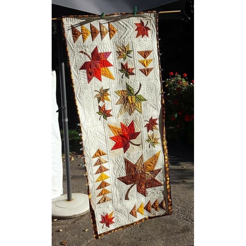 Autumn Leaves CLA21112331 Quilted Table Runner