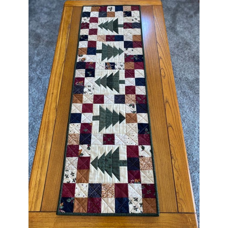 Christmas Tree CLA21112352 Quilted Table Runner