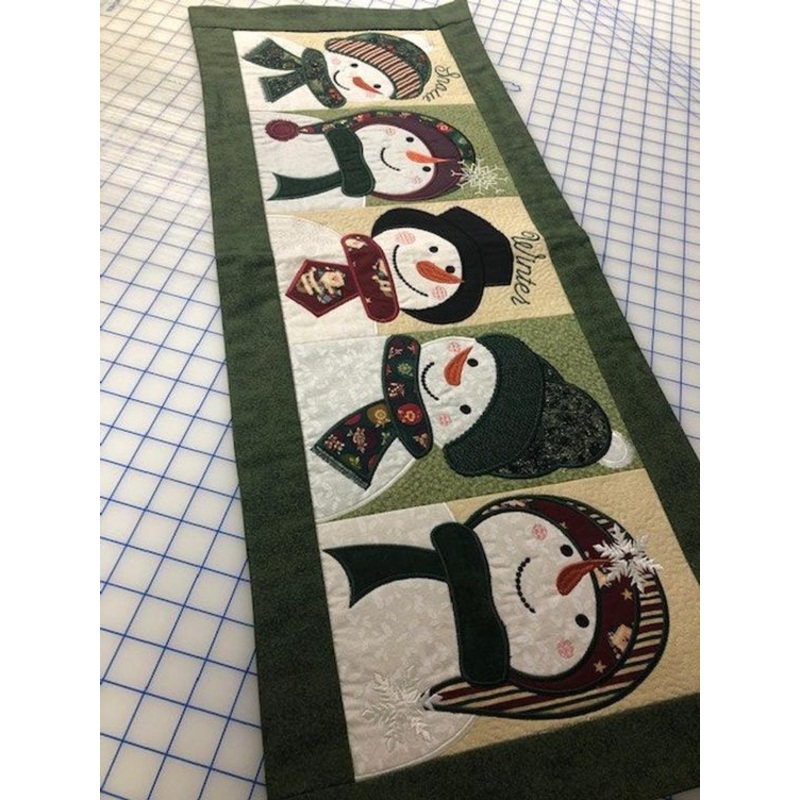 Snowman CLA21112337 Quilted Table Runner