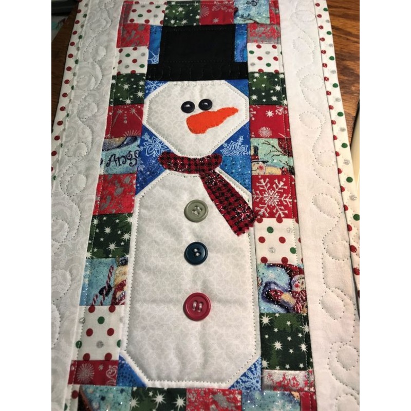 Snowman CLA21112343 Quilted Table Runner