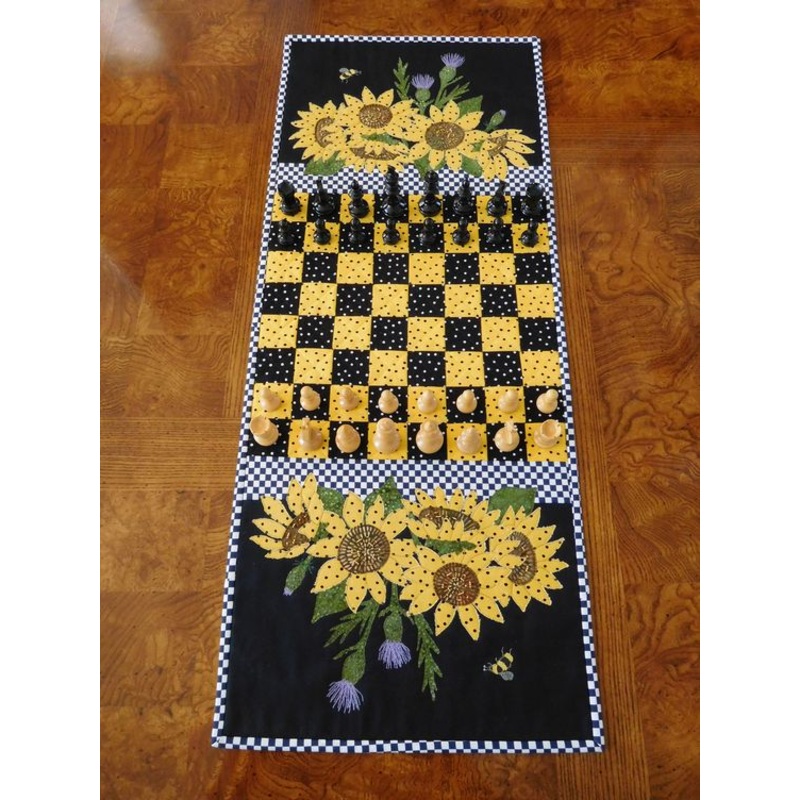 Sunflower CLA21112333 Quilted Table Runner