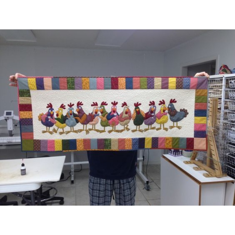 Chicken CLA04122311 Quilted Table Runner