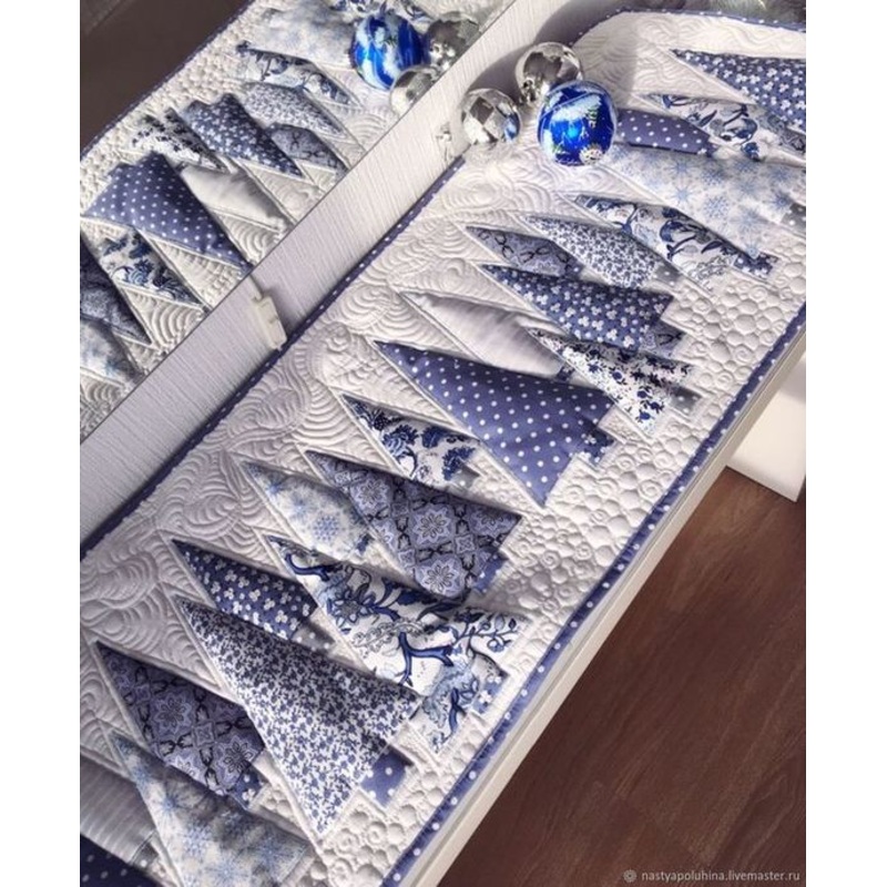 Christmas Tree CLA04122314 Quilted Table Runner