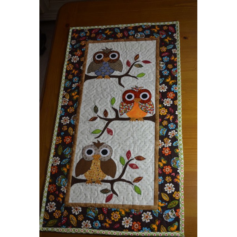 Owl CLA04122306 Quilted Table Runner