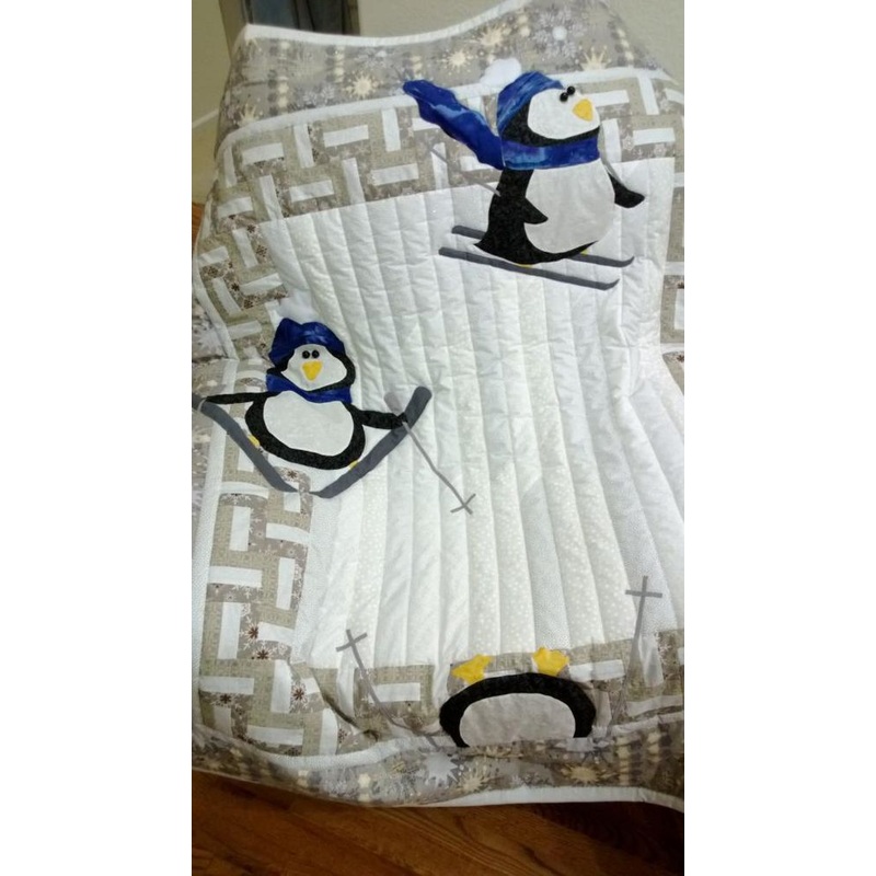Penguin CLA04122388 Quilt Blanket
